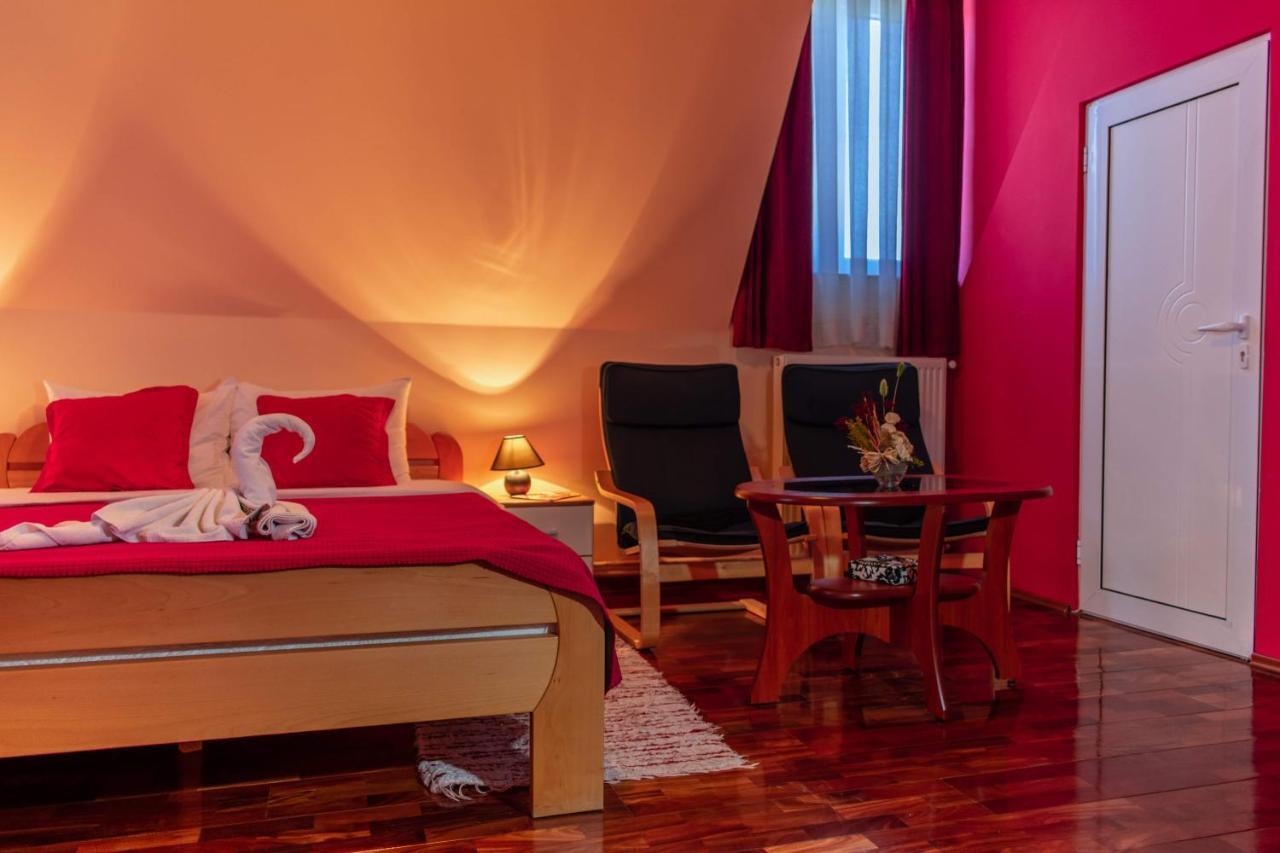 Garni Hotel Lama Kragujevac Kültér fotó